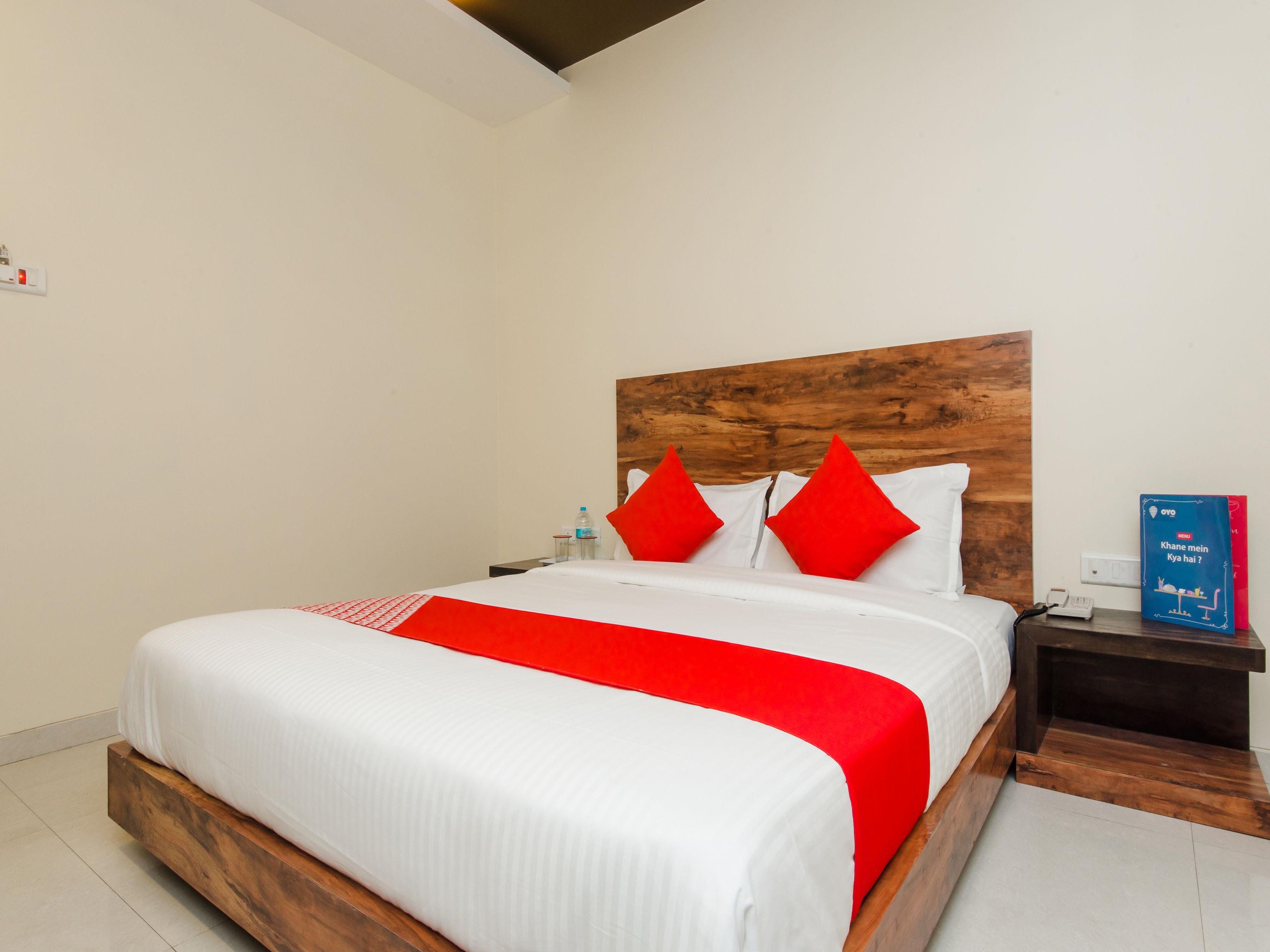 Hotel Sai Comforts Bapane Exterior foto